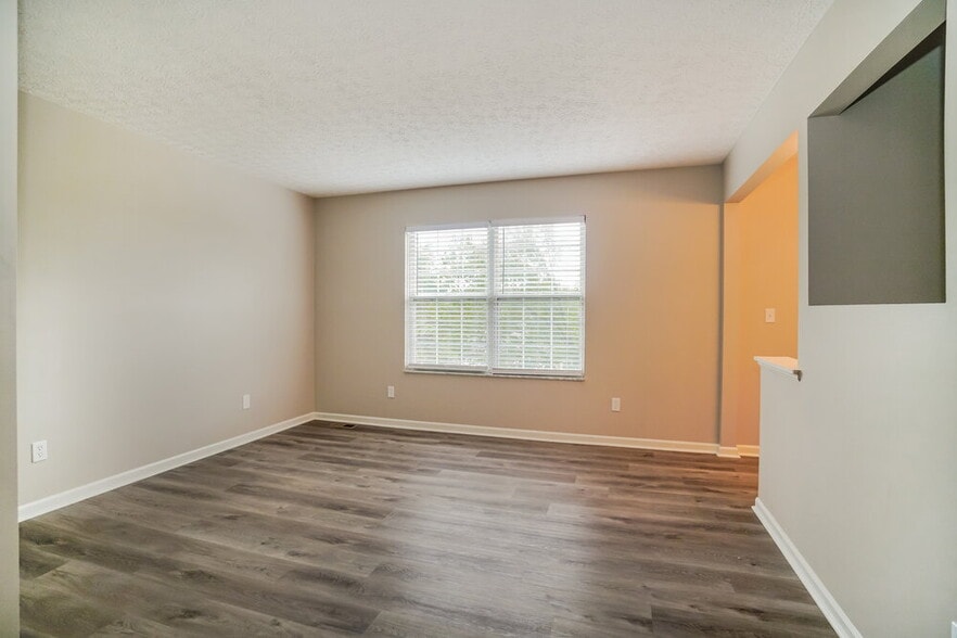 Building Photo - 1700 Golden Cloud Ln