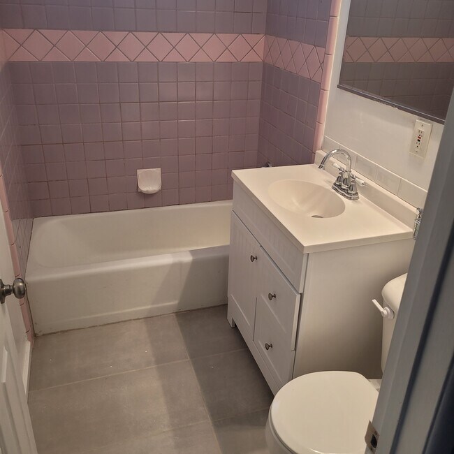 Building Photo - Conradi Rental