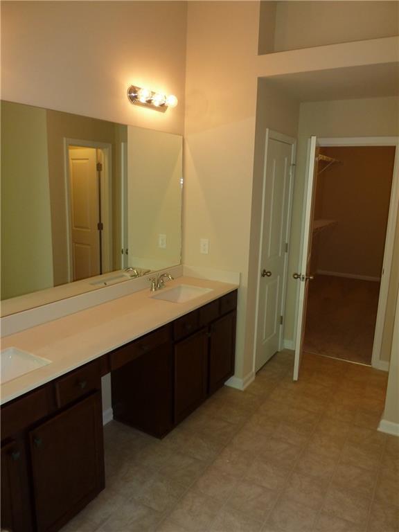 Building Photo - 1450 Brookmere Way