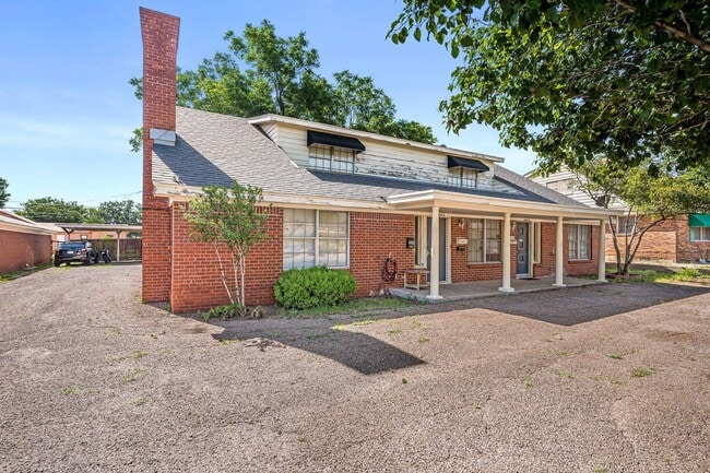 Building Photo - 3407 Janet Dr