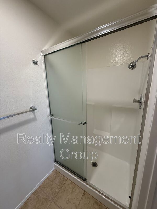 Building Photo - 3955 Faircross Pl