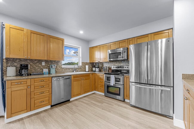 Building Photo - 6403 South Highway A1A-SI ID1044471P