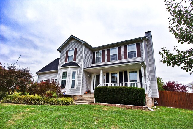 Building Photo - 2627 Holly Rock Dr