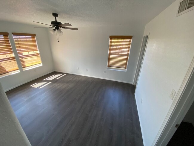 Building Photo - Corner Lot House in Bayfield 3bd/2ba