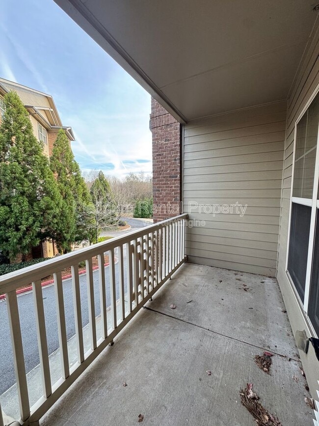 Building Photo - 4805 W Village Way