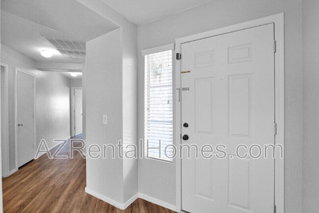 Building Photo - 11187 W Tonto St