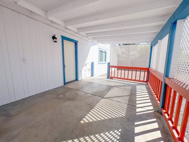 Building Photo - HOME – COTTONWOOD - VERDE VILLAGE UNITS