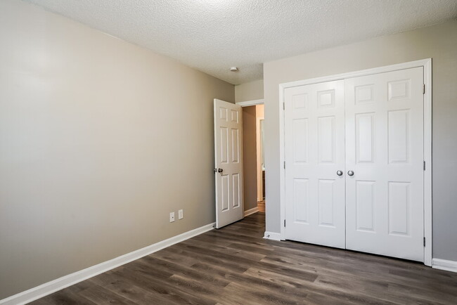 Building Photo - 4912 Matlock Ct