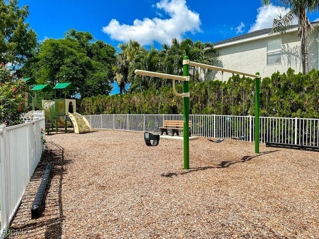 Building Photo - 16905 Colony Lakes Blvd