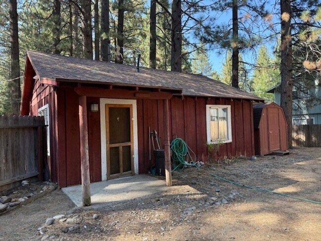 Primary Photo - Quiet private one level cabin