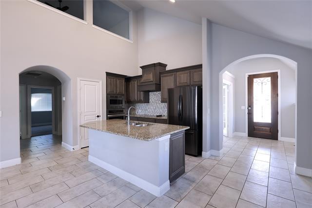 Building Photo - 531 Harvest Grove Dr