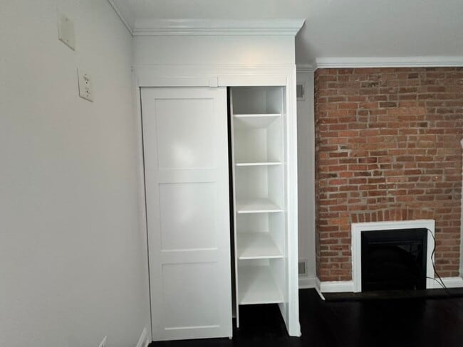 Building Photo - 270 3rd St