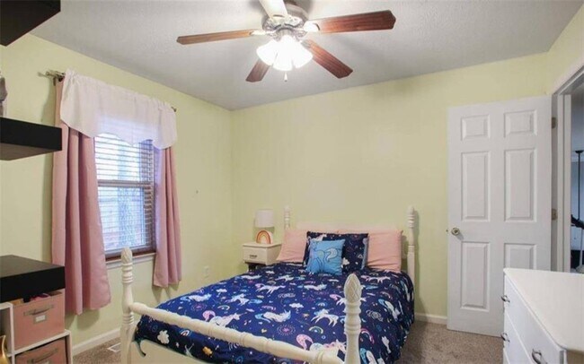 Building Photo - 1825 Hickory Creek Ct NW