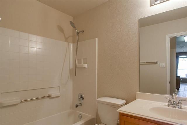 Building Photo - 4925 Carrotwood Dr