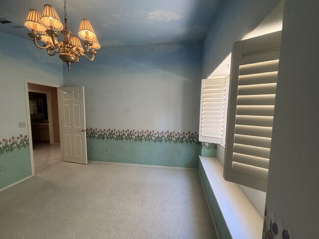 Building Photo - 3 Bed 2 1/2 Bath Water Front Home in Desert Shores