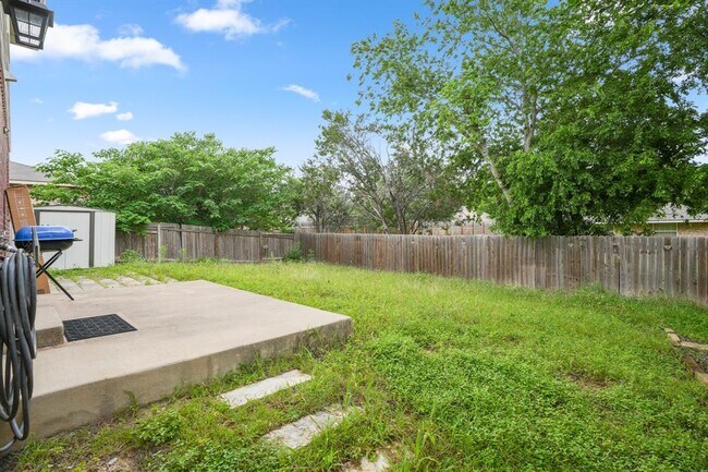 Building Photo - 424 Emma Rose Trail