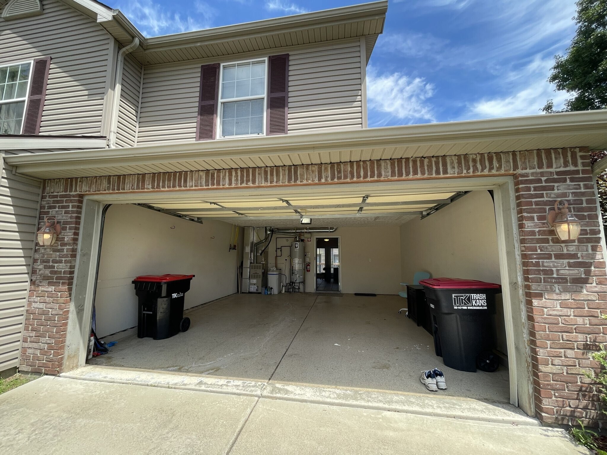 Building Photo - 1842 Ellison Dr