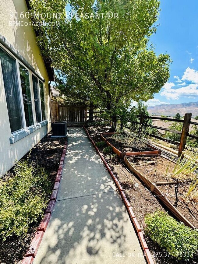 Building Photo - 9160 Mount Pleasant Dr