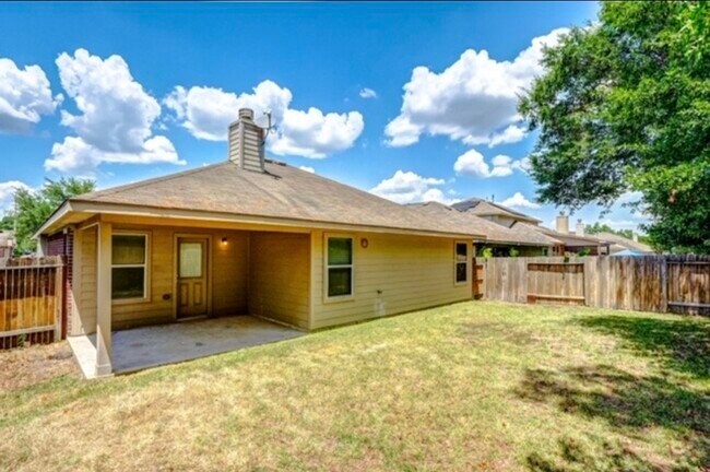 Building Photo - 8010 Atwood Hills Ln