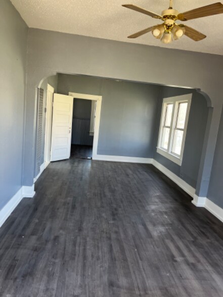 Building Photo - 803 Piedmont Ave