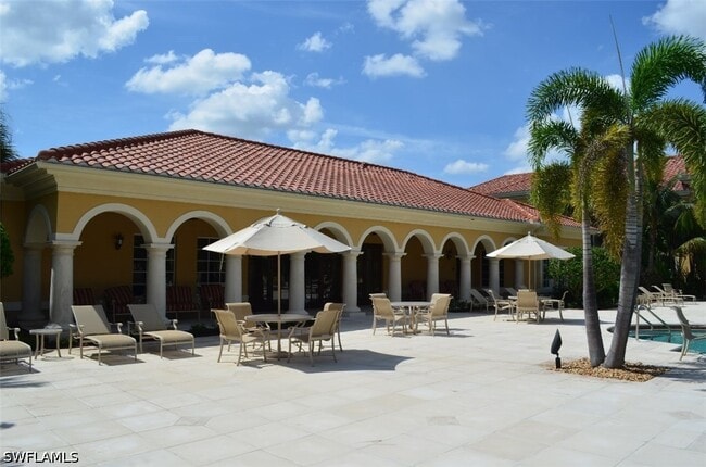 Building Photo - 8560 Evernia Ct