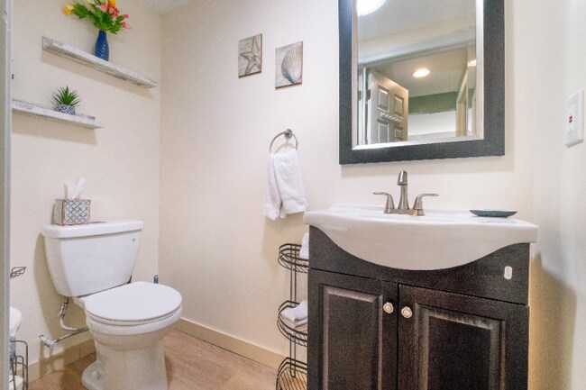 Building Photo - 711 N Third St