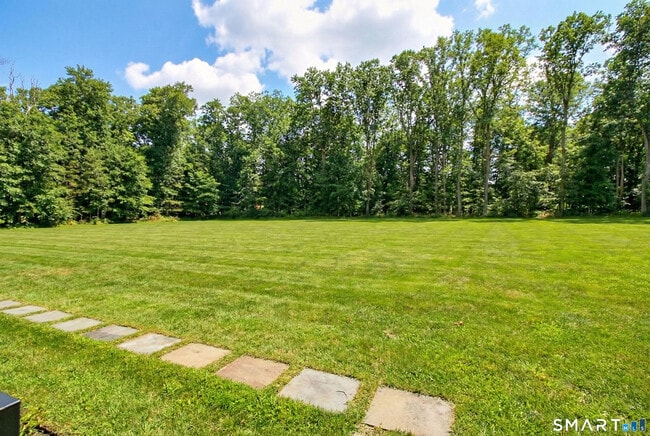 Building Photo - 32 Ridge Rd