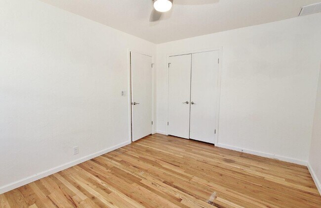 Building Photo - Single-Level Home Nestled in the North End