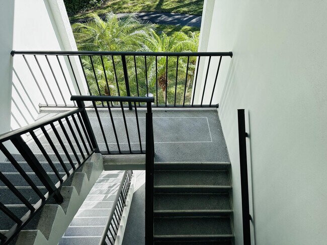 Building Photo - 1007 Green Pine Blvd