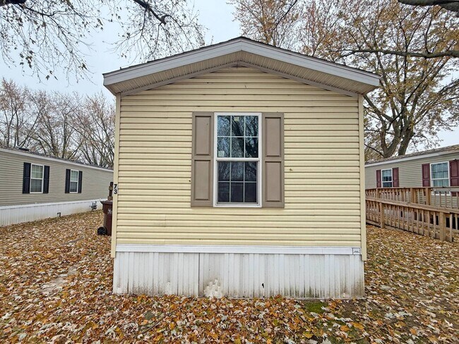 Building Photo - 2501 N Apperson Way