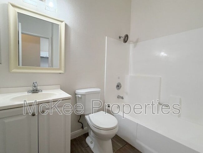 Building Photo - 3028 Juniper St
