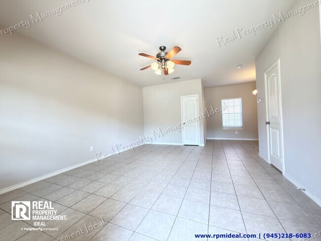 Building Photo - 916 Parkplace Ridge