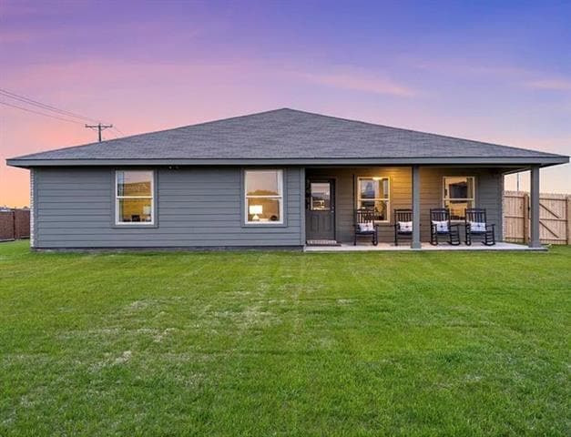 Building Photo - 620 W 1st St