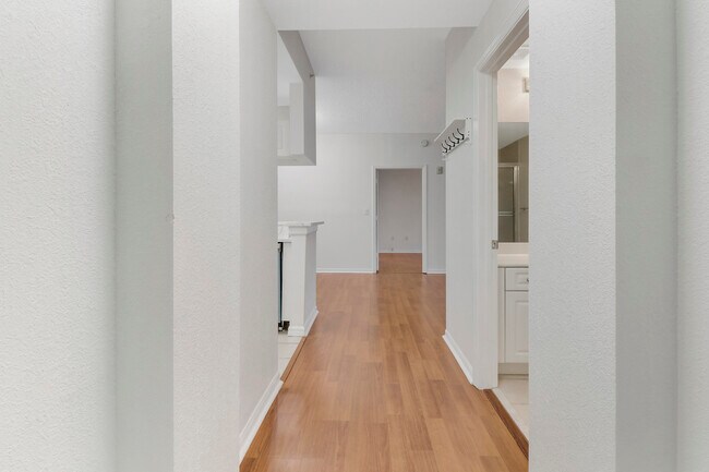Building Photo - 2809 Amalei Dr