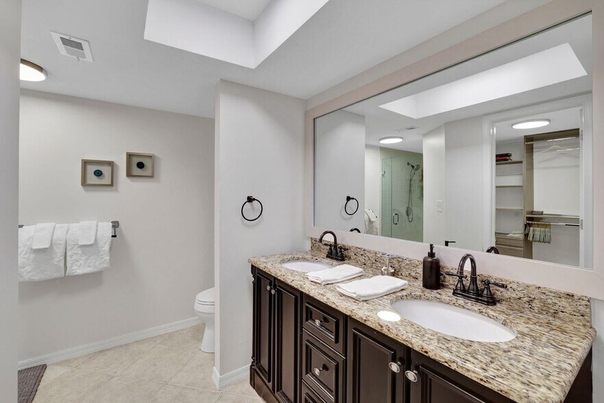 Building Photo - 6117 Montego Bay Loop