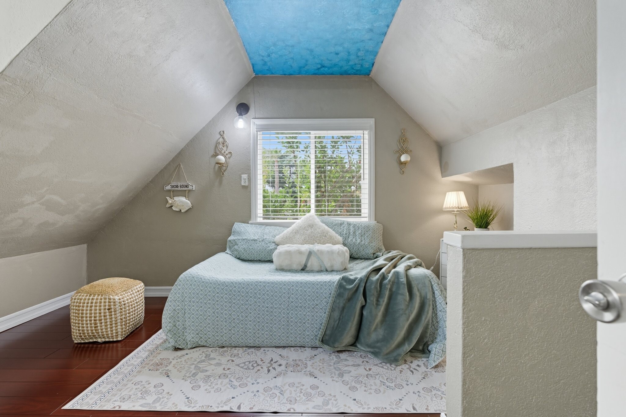 Building Photo - 709 Minnesota Ave