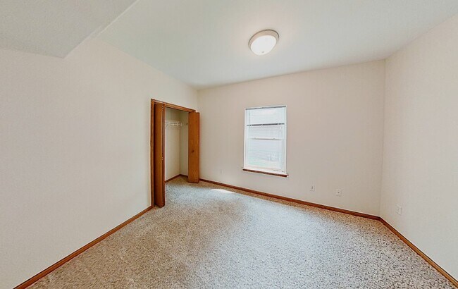 Building Photo - 514 Olive St