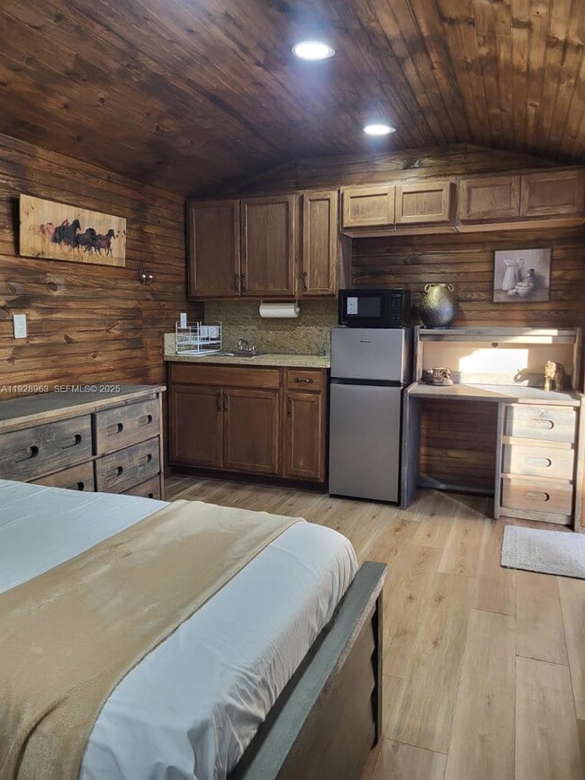 Building Photo - 2137 NW 97th St