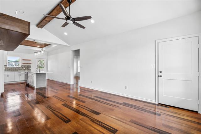 Building Photo - 5718 Barkridge Dr