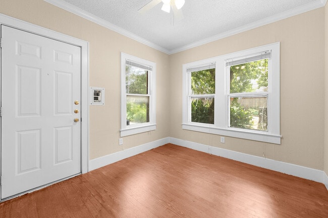 Building Photo - 1324 Allston St