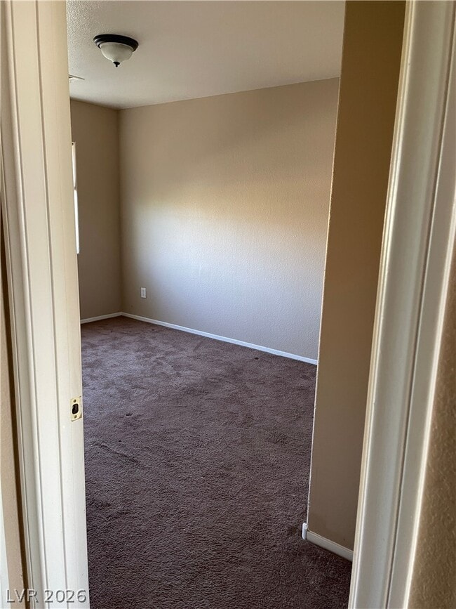 Building Photo - 3753 Hollycroft Dr