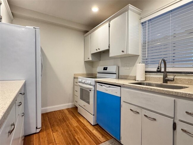 Building Photo - 3255 Ramblewood Pl