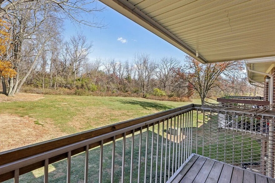 Building Photo - 1200 Bradley Ct