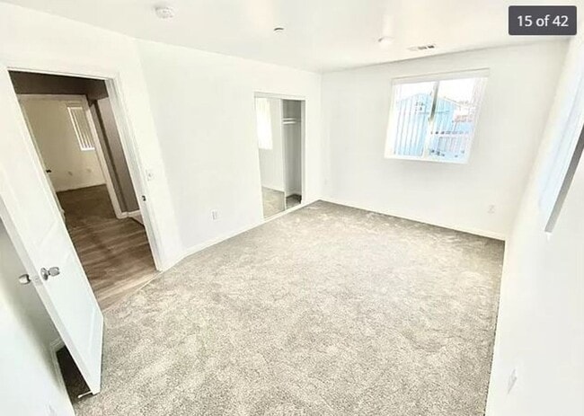 Building Photo - BROADWAY (10611)