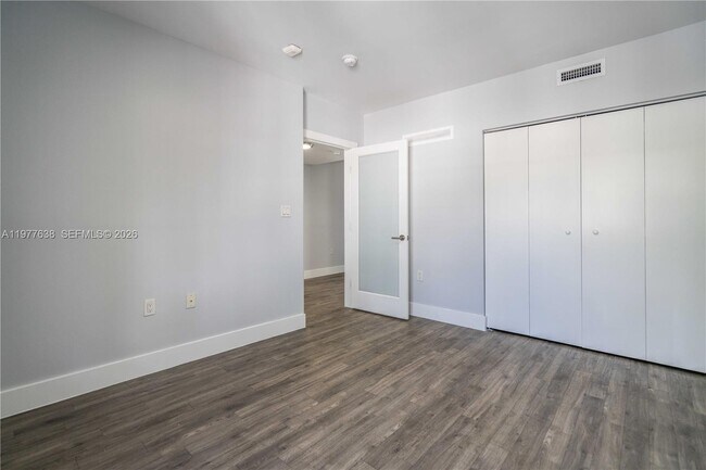 Building Photo - 331 85th St