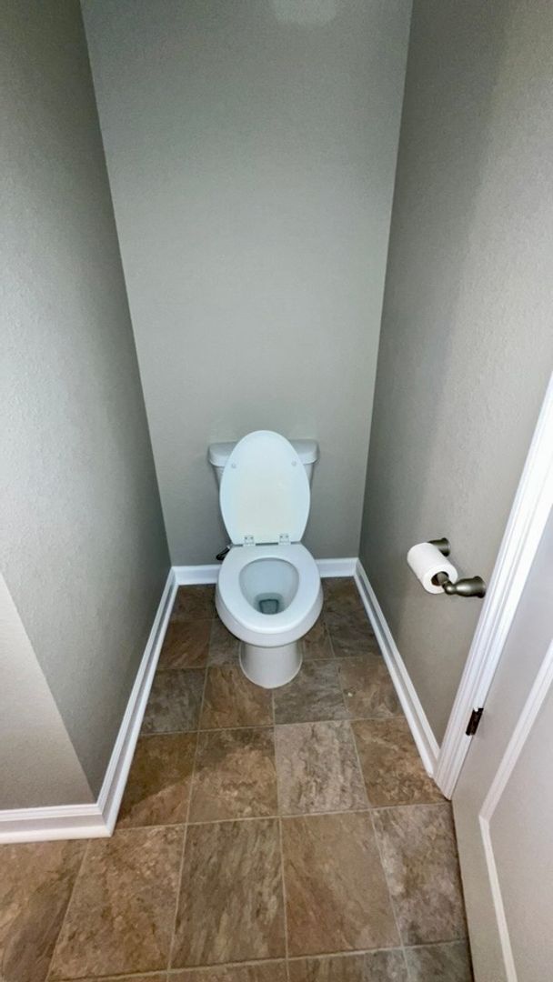 Building Photo - 3/3 condo convenient to FSU, FAMU, TCC, re...