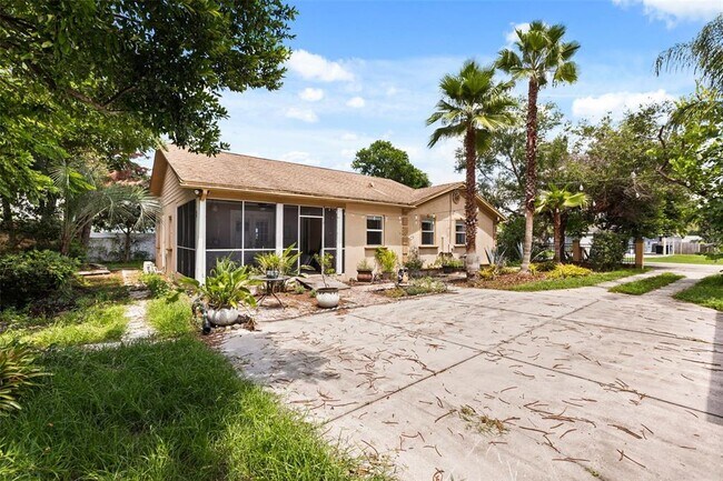 Building Photo - 2120 Murdock Blvd