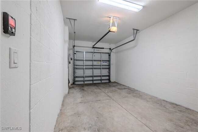 Building Photo - 14310 Oviedo Pl