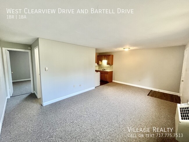 Building Photo - Newly-renovated 1-Bed Convenient to I-83 &...