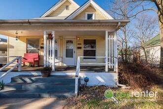 Building Photo - N Jefferson Duplex